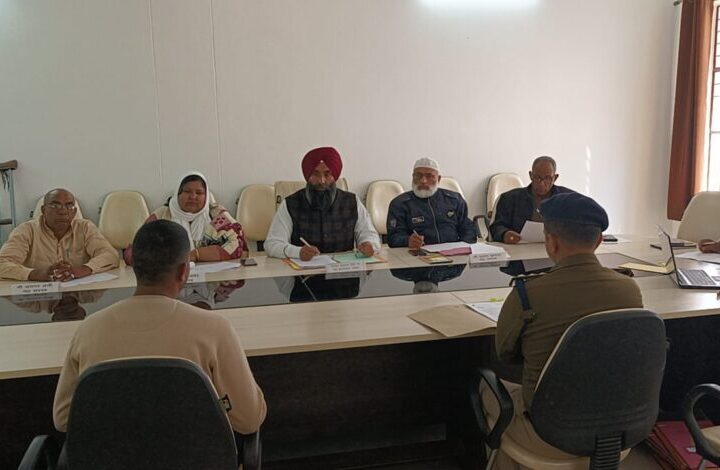 अल्पसंख्यक आयोग की बैठक में 42 प्रकरणों पर हुई सुनवाई, 21 प्रकरणों का हुआ निस्तारण