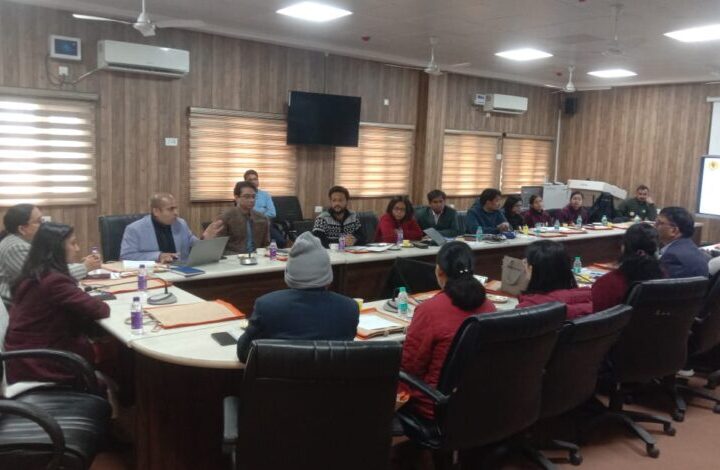 सामाजिक सहभागिता से ही टी.बी. उन्मूलन संभवः मिशन निदेशक स्वाति भदौरिया