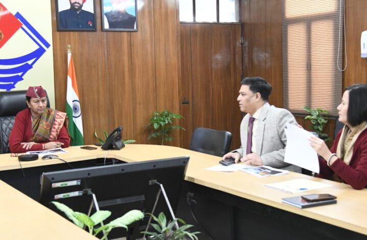आदि कैलाश में पर्यटक सुविधाओं और कनेक्टिविटी को मजबूत करने के मुख्य सचिव ने दिए निर्देश