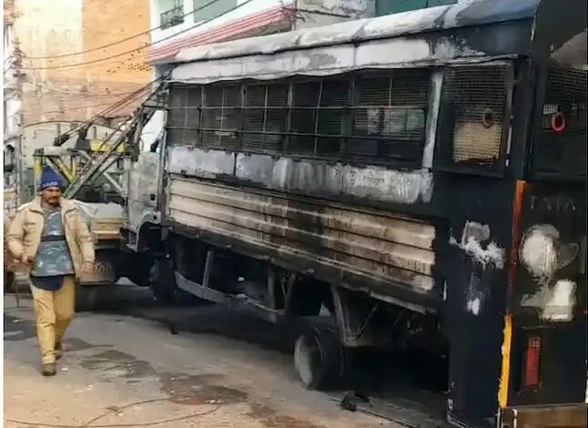 हिंसा में उपद्रवियों ने नगरनिगम को पहुंचाया सबसे ज्यादा नुकसान