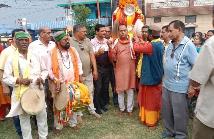 बाबा विश्वनाथ मां जगदीशिला डोली यात्रा का विकासनगर में हुआ भव्य स्वागत