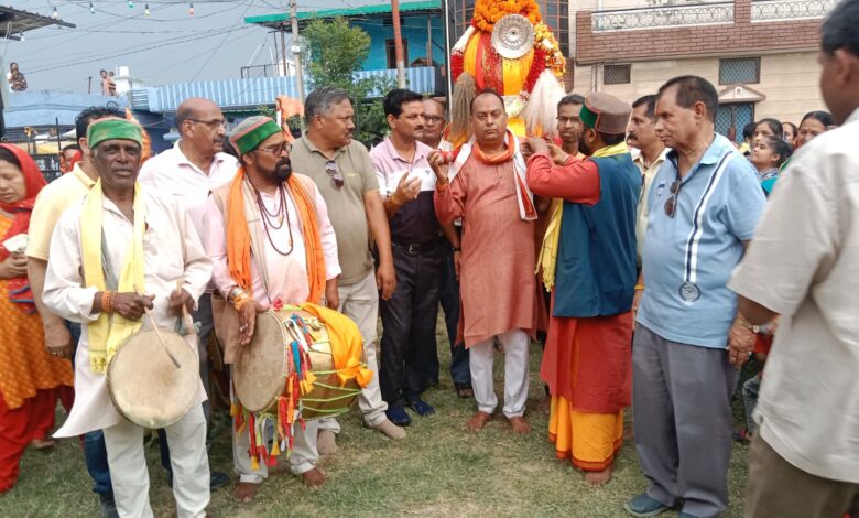 बाबा विश्वनाथ मां जगदीशिला डोली यात्रा का विकासनगर में हुआ भव्य स्वागत