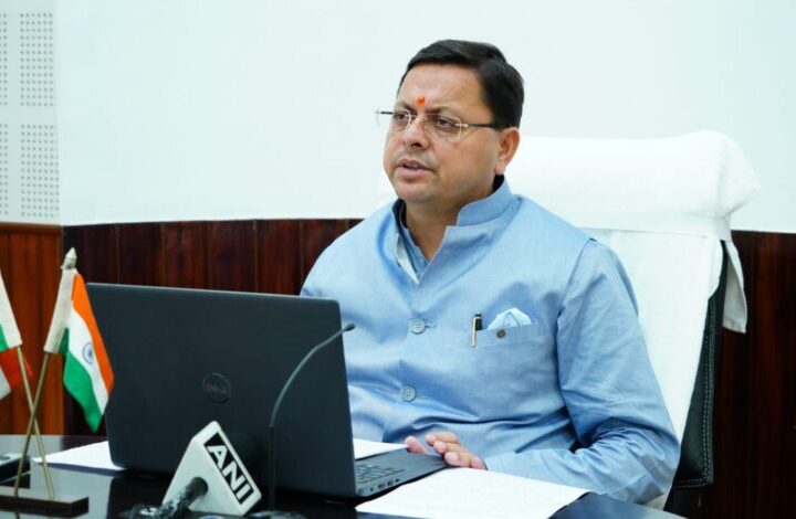 मुख्यमंत्री ने जिलाधिकारियों को दिए प्रतिदिन वनाग्नि की निरंतर मॉनिटरिंग करने के निर्देश