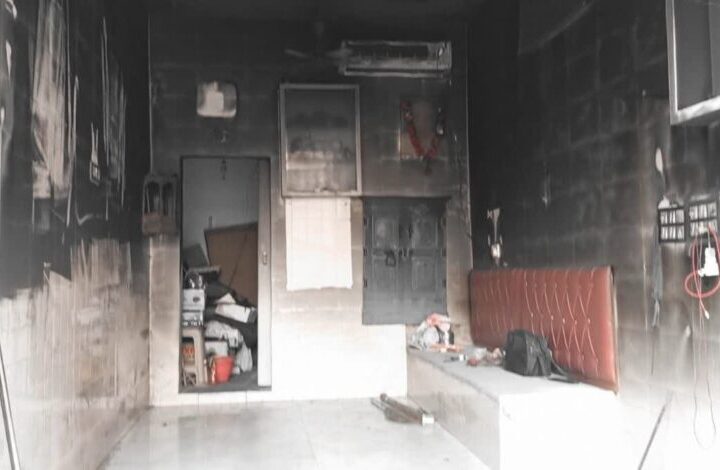 शॉर्ट सर्किट से ज्वैलर्स की दुकान में लगी आग, लाखों का सामान जलकर राख
