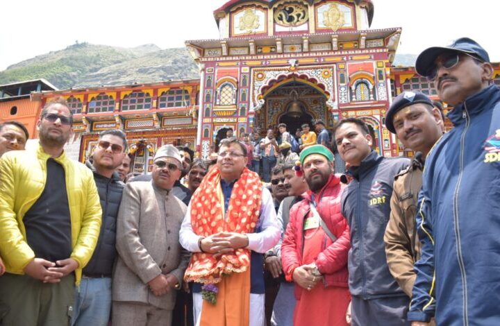 मुख्यमंत्री ने बदरीनाथ पहुंचकर यात्रा व्यवस्थाओं का किया स्थलीय निरीक्षण