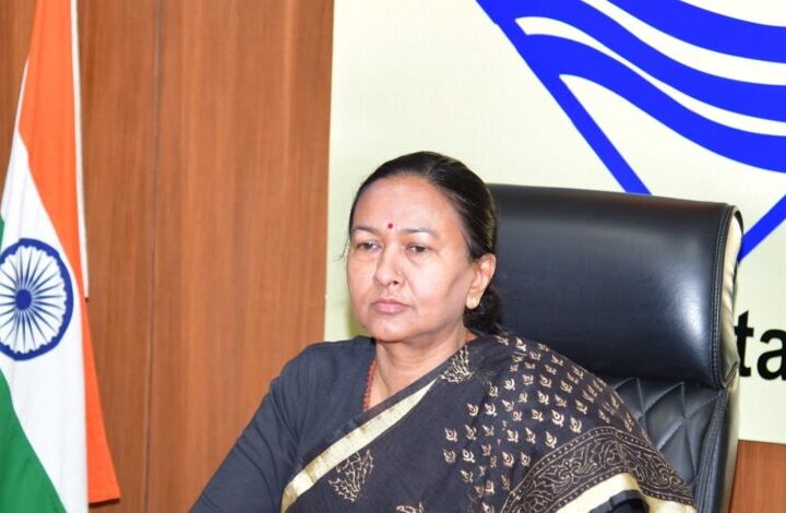 मुख्य सचिव ने मलिन बस्तियों के चिन्हीकरण के बाद सूचीबद्ध रिपोर्ट एक सप्ताह में शासन को भेजने के निर्देश दिए