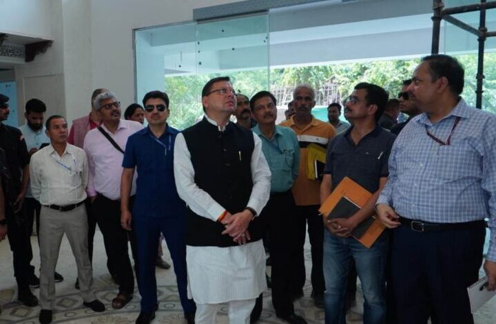 सीएम ने नई दिल्ली में निर्माणाधीन ‘उत्तराखण्ड निवास’ का निरीक्षण किया