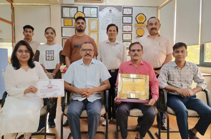 हडको क्षेत्रीय कार्यालय देहरादून को मिला प्रथम पुरस्कार