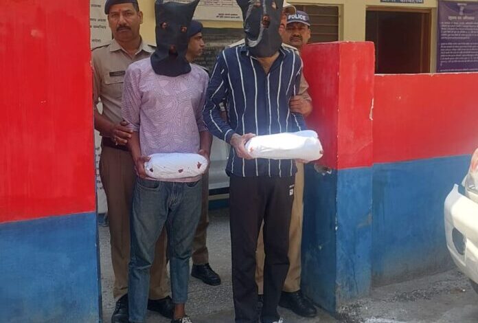 लाखों की चरस सहित दो लोग गिरफ्तार
