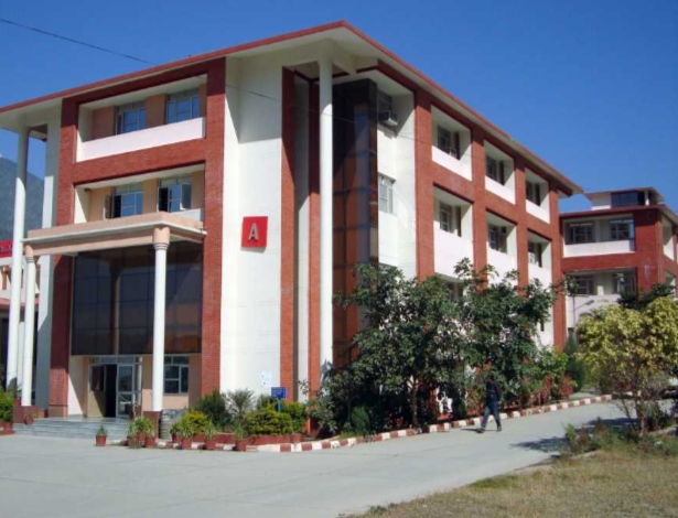 श्रीनगर मेडिकल कॉलेज को मिली चार फैकल्टी