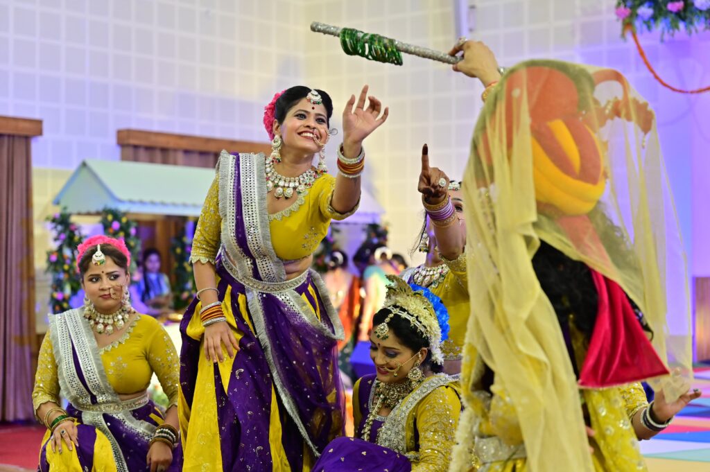 मुख्यमंत्री आवास में तीज त्यौहार का आयोजन