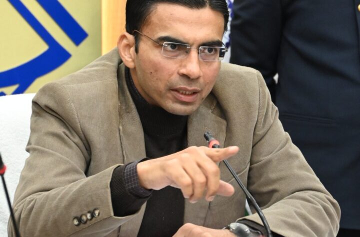 रोड कटिंग कार्यों की मॉनिटिरिंग हेतु डीएम ने गठित की क्यूआरटी