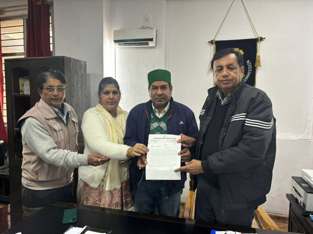 चुनाव में गड़बडी की आशंका की राज्य निर्वाचन आयोग से की कांग्रेसियों ने शिकायत