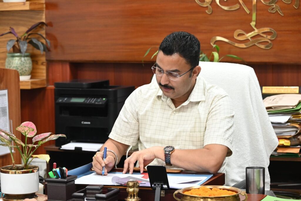 शौर्य दिवस की तैयारियों को लेकर सिटी मजिस्ट्रेट ने ली समीक्षा बैठक।