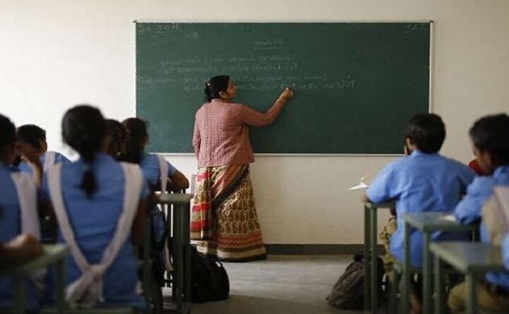 शिक्षकों के तबादलों के लिए नई नियमावली तैयार, कैबिनेट की मंजूरी जल्द