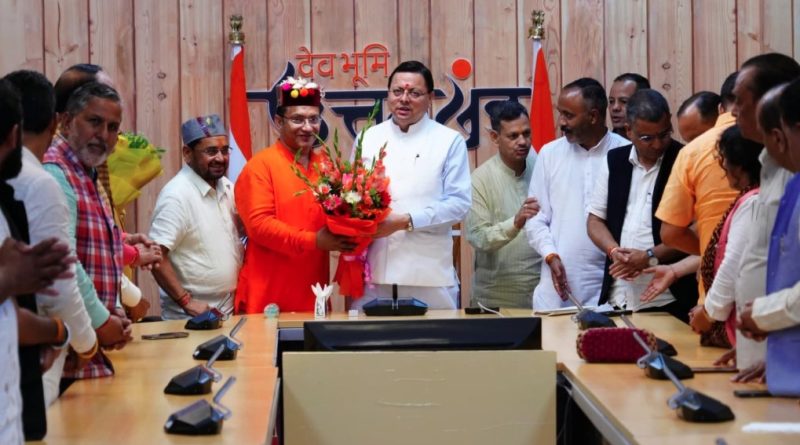 मुख्यमंत्री से मिले उत्तरकाशी के नवनिर्वाचित जिला पंचायत सदस्य