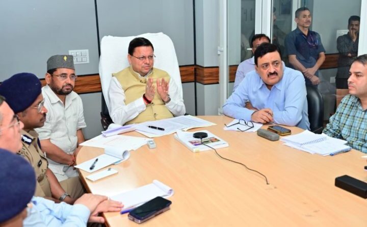दूसरे दिन भी जिले में रहकर रेस्क्यू ऑपरेशन की निगरानी और निर्देशन में जुटे रहे सीएम धामी