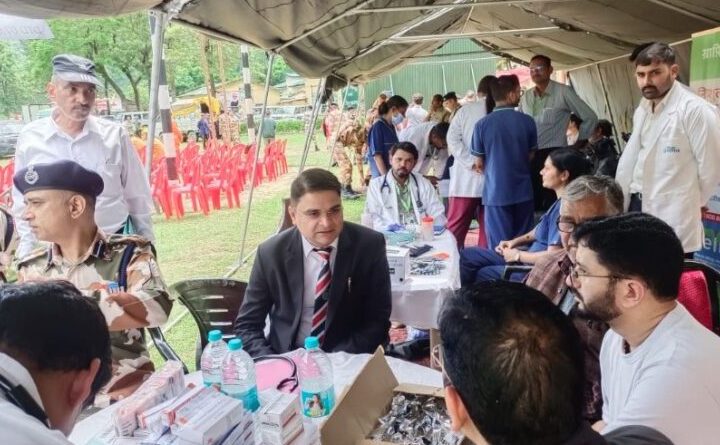 धराली-हर्षिल में चिकित्सा सेवाएं तेज, हर पीड़ित तक पहुंच रही मदद
