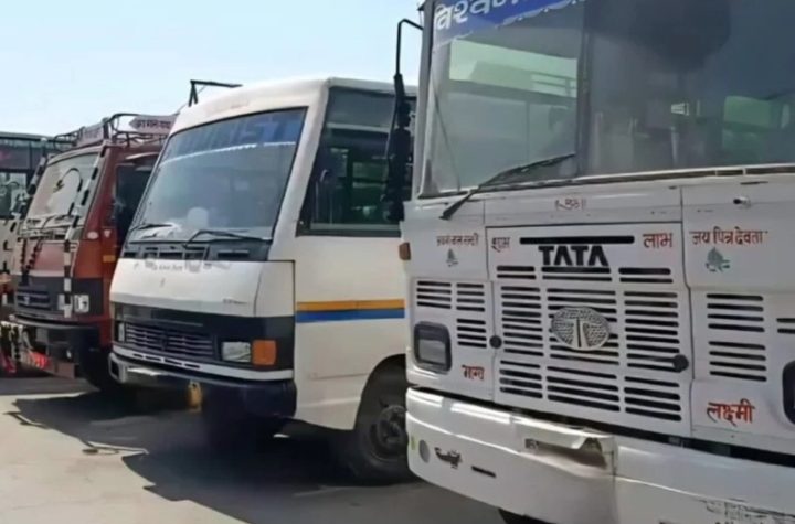 गढ़वाल मंडल में परिवहन ठप, ट्रांसपोर्टरों का चक्का जाम—टैक्स छूट और फिटनेस सेंटर शुरू करने की मांग तेज