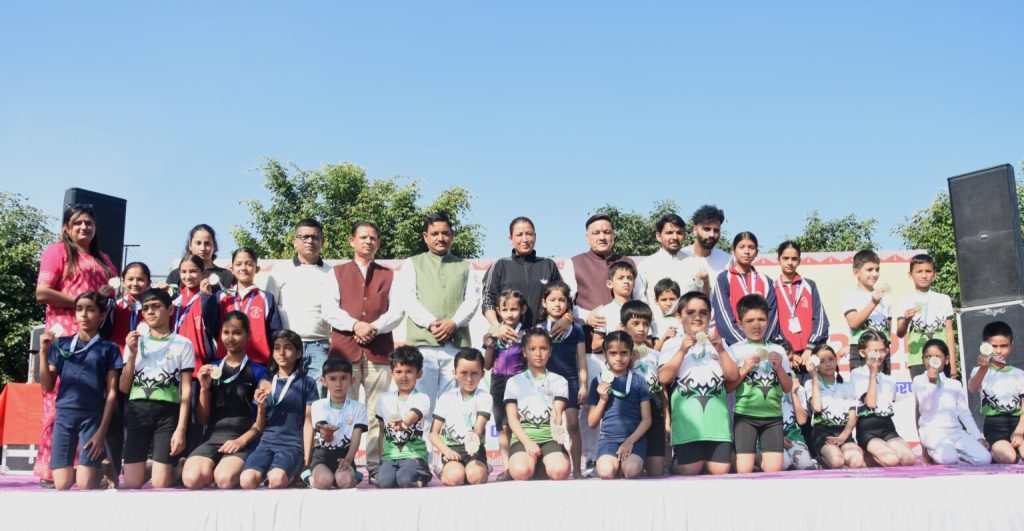 योग का सूर्य विश्व पटल पर दीदिप्तिमान: रेखा आर्या