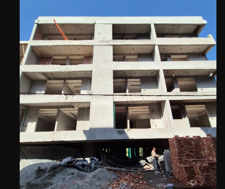 अवैध निर्माणों पर एमडीडीए की सख्त कार्रवाई, सहस्त्रधारा रोड, विधौली और कंडोली क्षेत्र में कई भवन सील