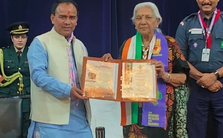 कैबिनेट मंत्री डॉ. धन सिंह रावत को मिला ‘सिल्वर एलीफेंट अवार्ड’