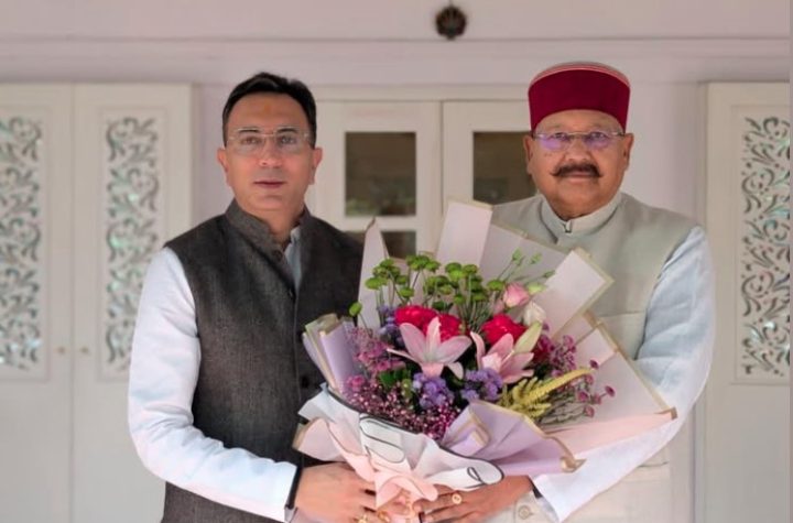 महाराज ने केंद्रीय मंत्री जितिन प्रसाद से की शिष्टाचार भेंट