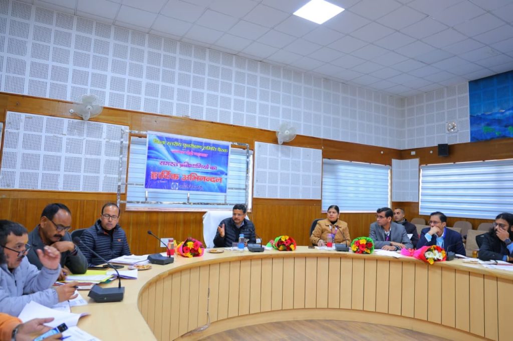 लंबित ऋण प्रकरणों पर तेजी लाएं बैंकर्स: सीडीओ