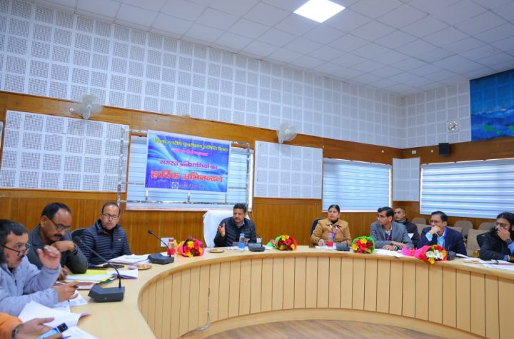 लंबित ऋण प्रकरणों पर तेजी लाएं बैंकर्स: सीडीओ