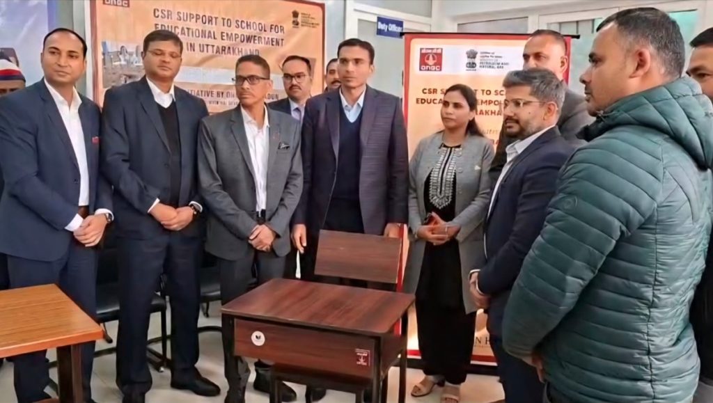 ओएनजीसी के सहयोग से महाराणा प्रताप स्पोर्ट्स कॉलेज को मिली 330 नई टेबल-कुर्सियां