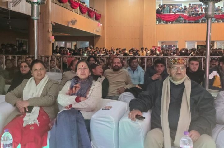 मसूरी विंटरलाइन कार्निवाल–2025 का भव्य समापन, कैबिनेट मंत्री गणेश जोशी हुए शामिल