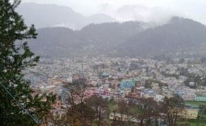 नए साल पर बदलेगा उत्तराखंड का मौसम, पहाड़ों में बारिश-बर्फबारी के आसार