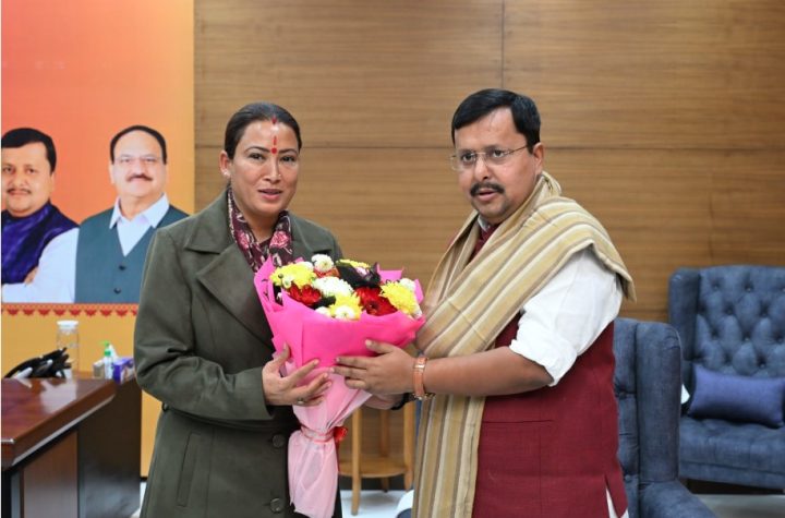 कैबिनेट मंत्री रेखा आर्या ने भाजपा के नवनियुक्त कार्यकारी राष्ट्रीय अध्यक्ष नितिन नबीन से की शिष्टाचार भेंट